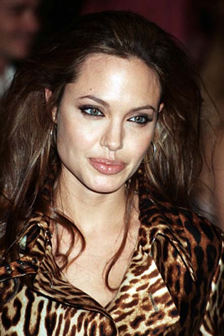Angelina Jolie : I’ve only slept with four men